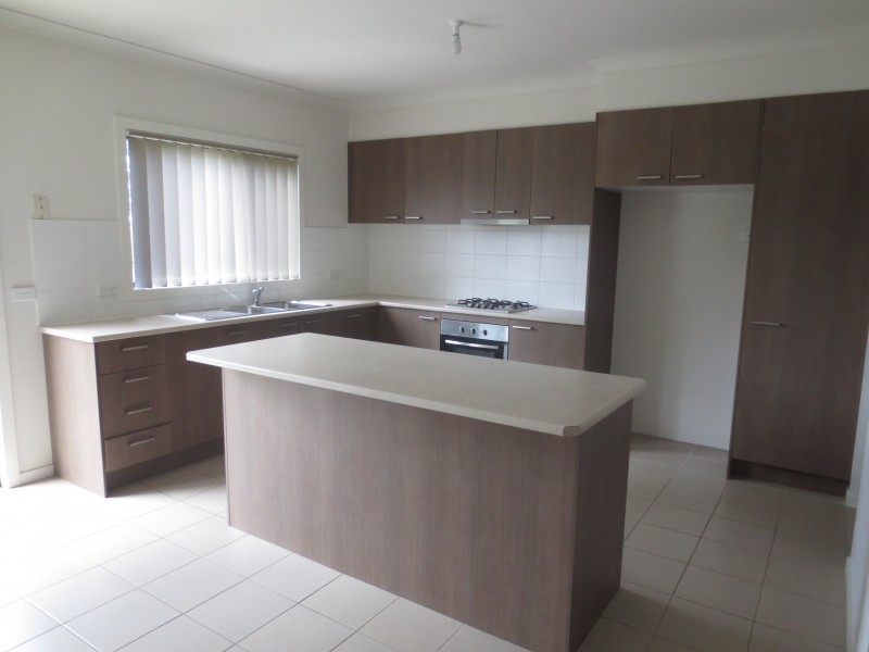 16 Arum Walk, Mernda VIC 3754