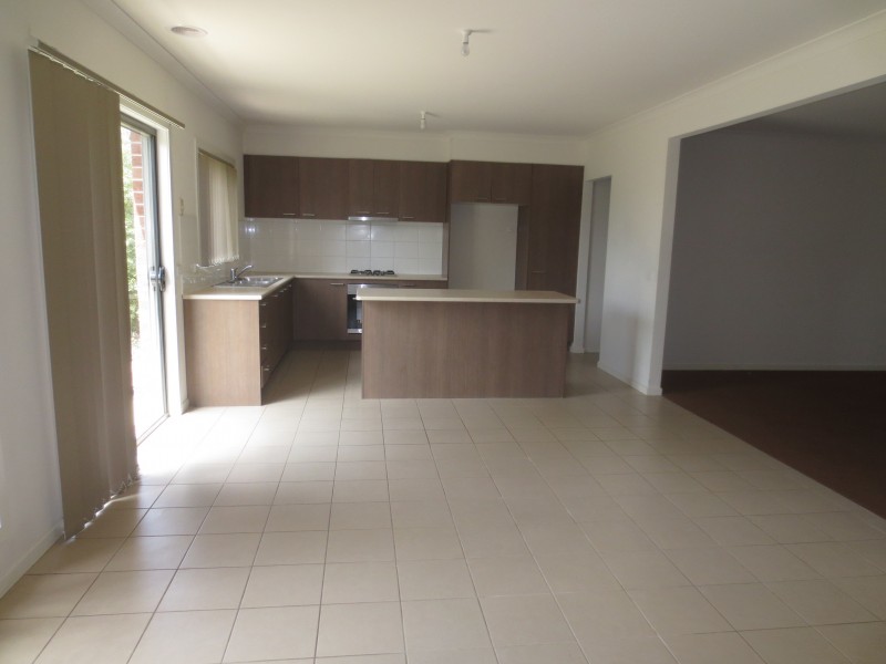 16 Arum Walk, Mernda VIC 3754