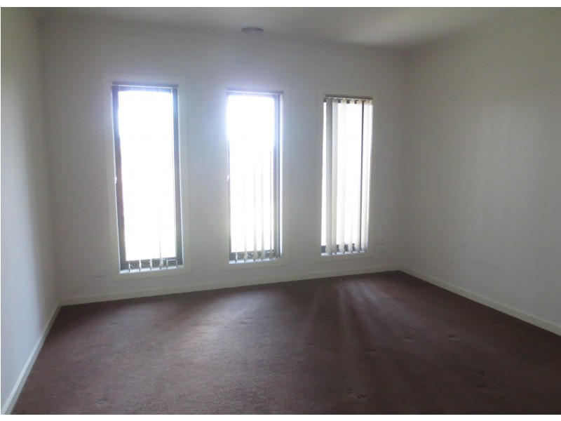 16 Arum Walk, Mernda VIC 3754