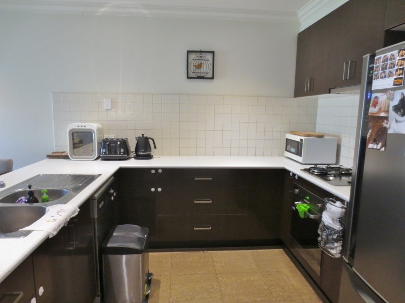 27 / 5 Delacombe Drive, Mill Park VIC 3082
