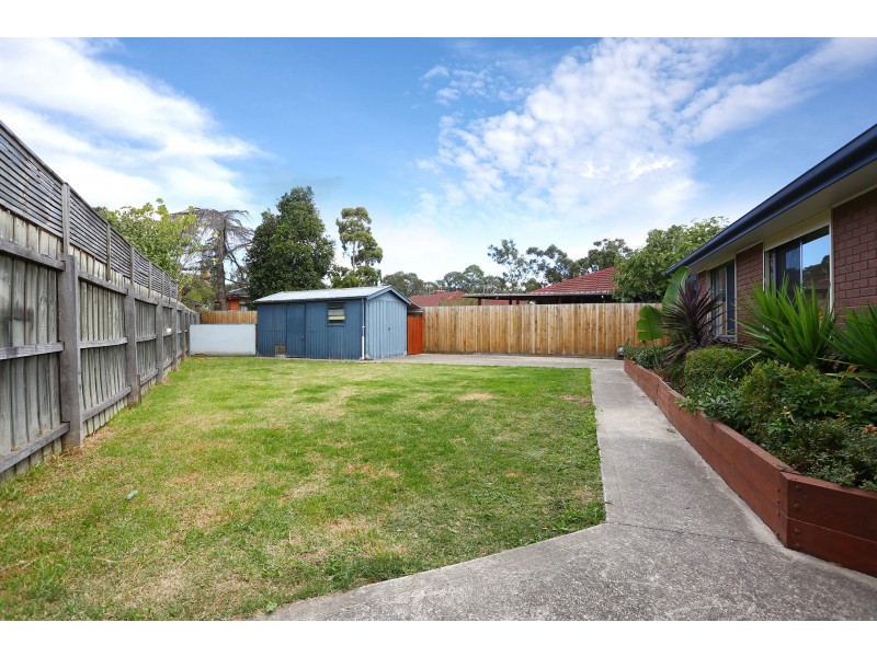 1 Redfield Court, Mill Park VIC 3082