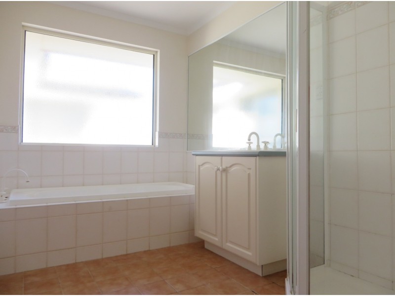 24 Willunga Way, Bundoora VIC 3083
