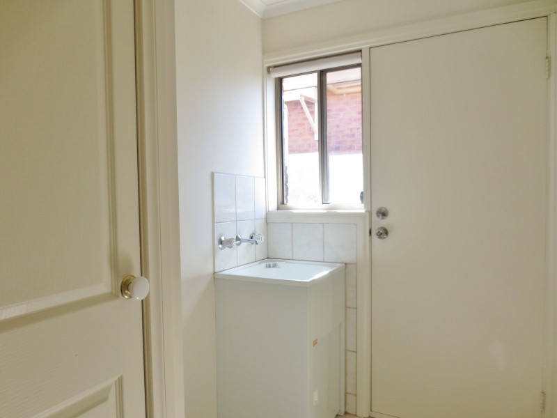 4 Bentley Way, Mill Park VIC 3082