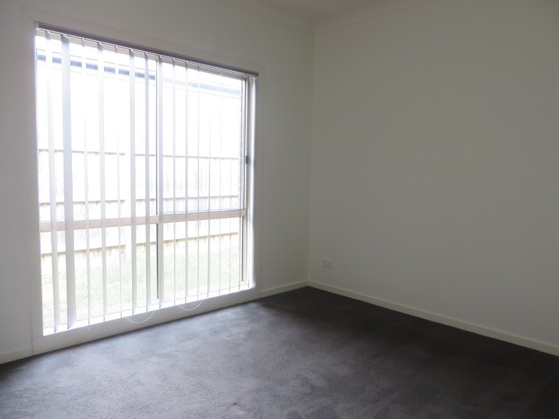 15 Dolphin Drive, South Morang VIC 3752