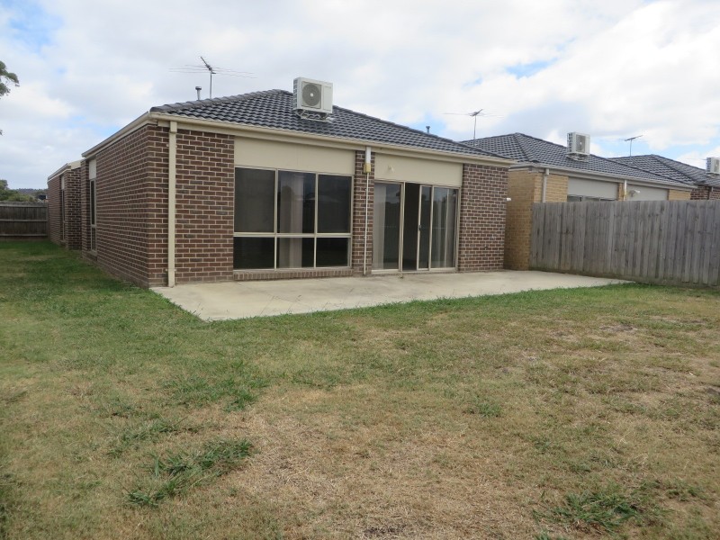 15 Dolphin Drive, South Morang VIC 3752