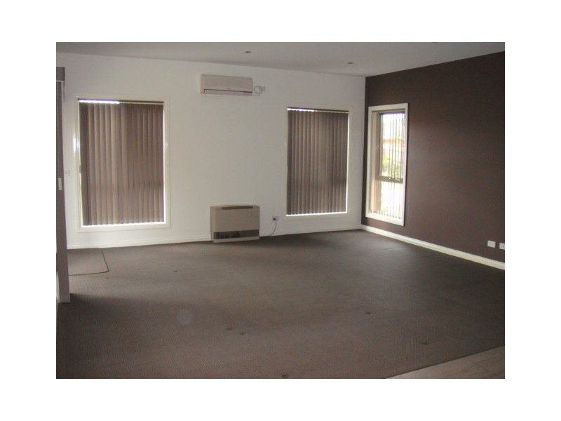 6 Amber Court, South Morang VIC 3752