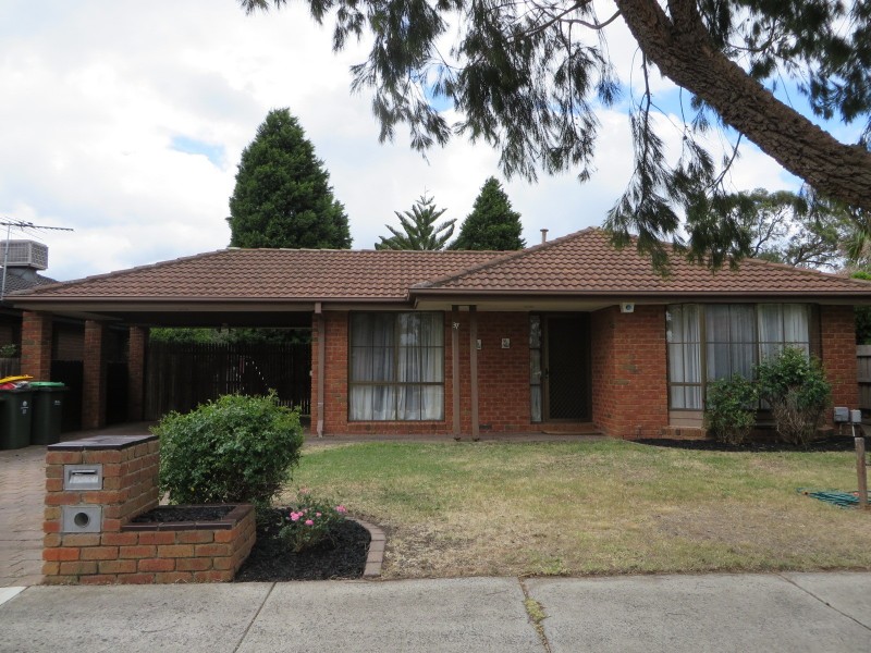37 Cunningham Drive, Mill Park VIC 3082