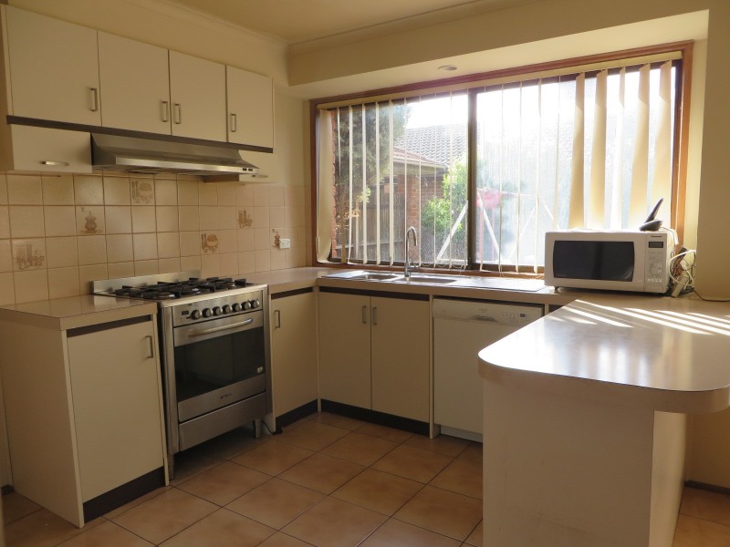 37 Cunningham Drive, Mill Park VIC 3082