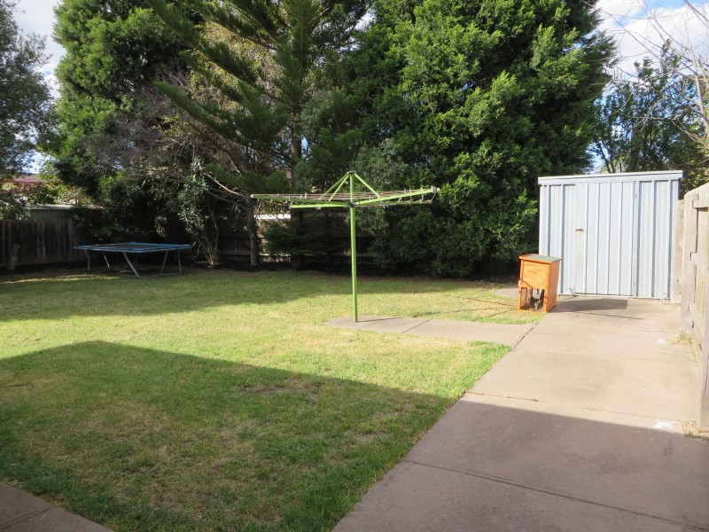 37 Cunningham Drive, Mill Park VIC 3082
