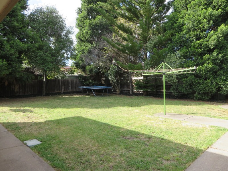 37 Cunningham Drive, Mill Park VIC 3082