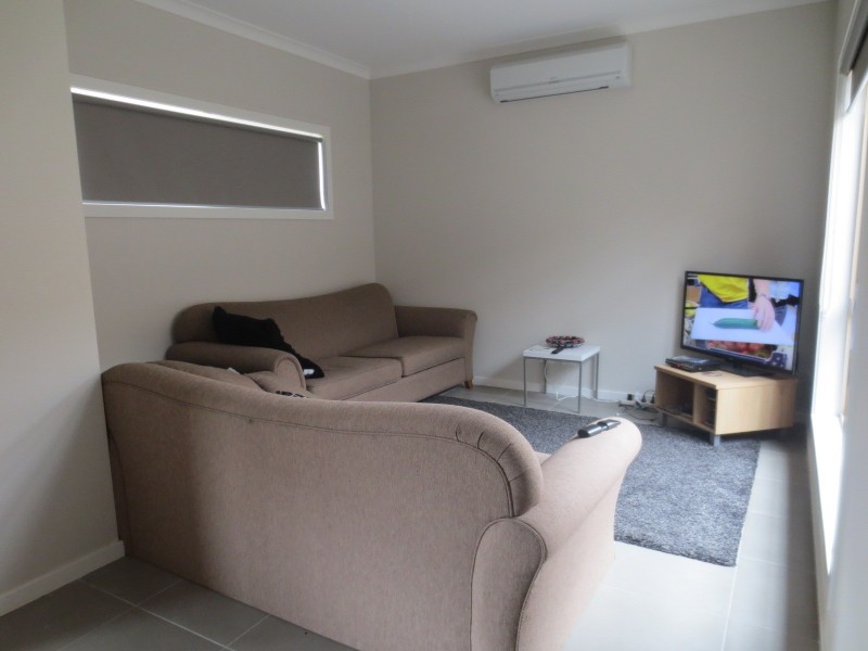 42 Saxony Drive, Epping VIC 3076