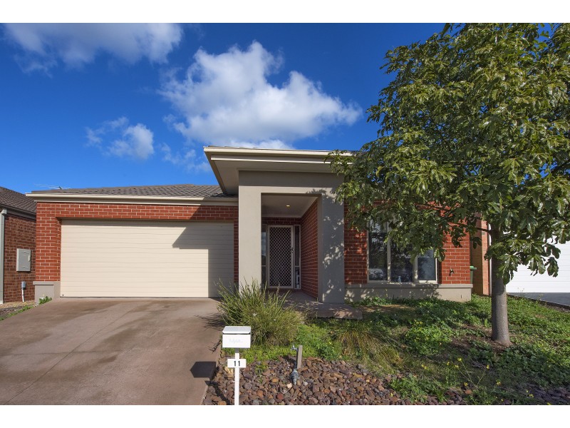 11 Cortona Grange, Mernda VIC 3754