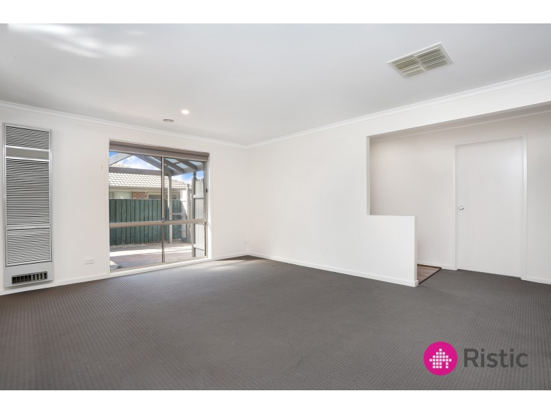 103A Hawkes Drive, Mill Park VIC 3082