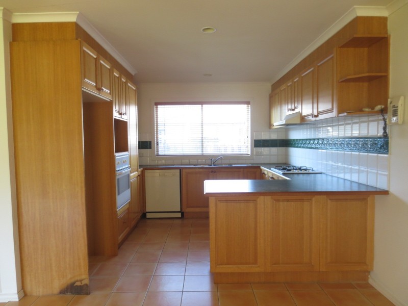 14 McCabe Drive, Epping VIC 3076
