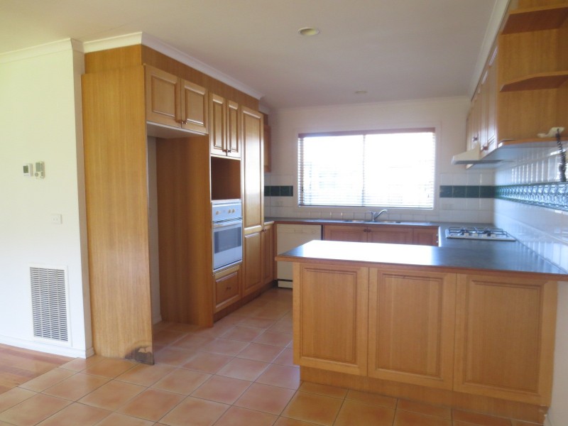 14 McCabe Drive, Epping VIC 3076