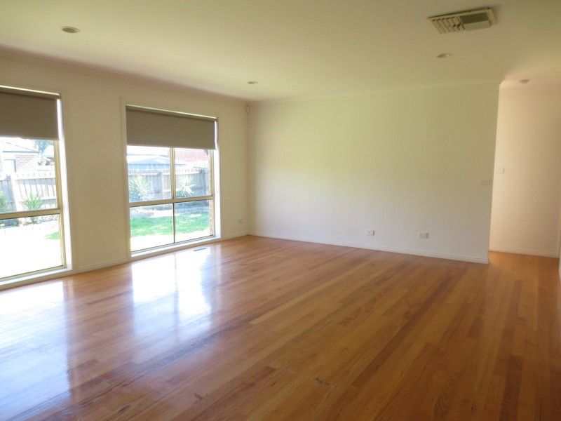 14 McCabe Drive, Epping VIC 3076