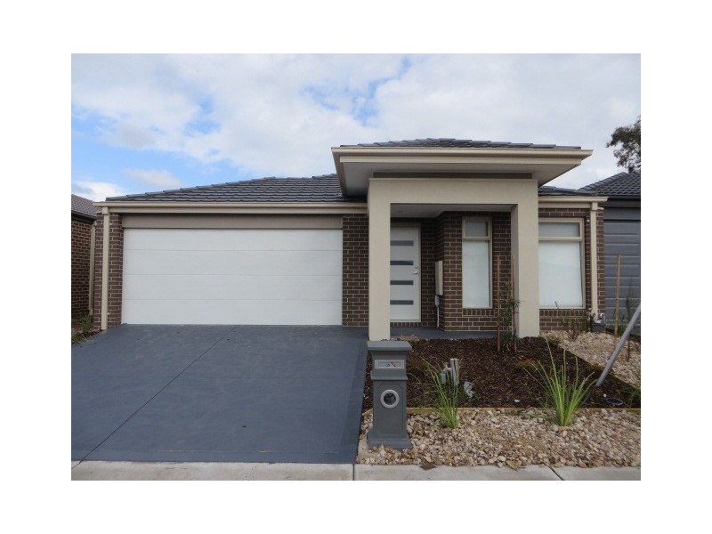 42 Sissinghurst Parade, Mernda VIC 3754