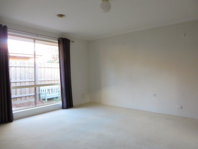 2 Bradley Drive, Mill Park VIC 3082