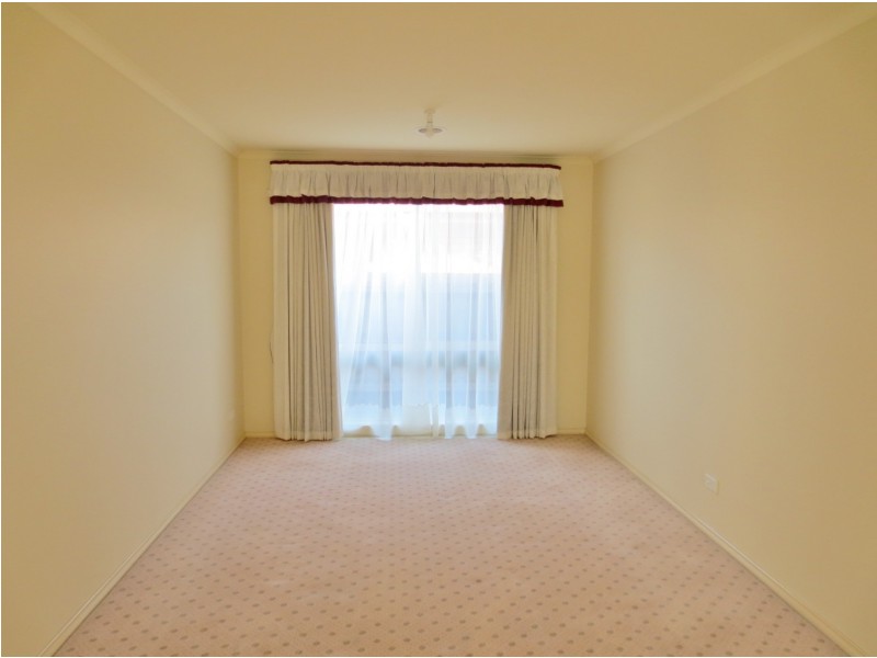 129 Morang Drive, Mill Park VIC 3082