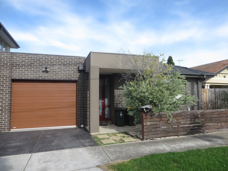 2A Sharp Grove, Coburg North VIC 3058