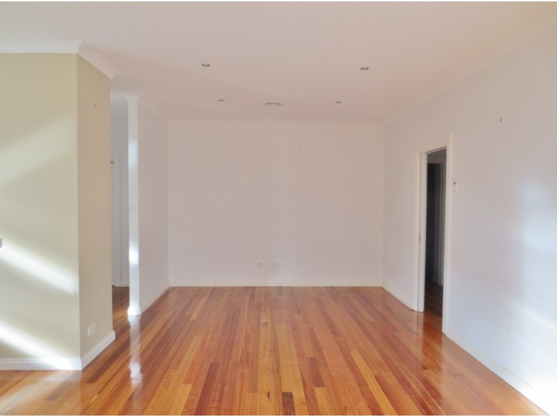 2A Sharp Grove, Coburg North VIC 3058