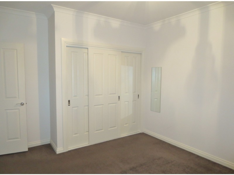 2A Sharp Grove, Coburg North VIC 3058