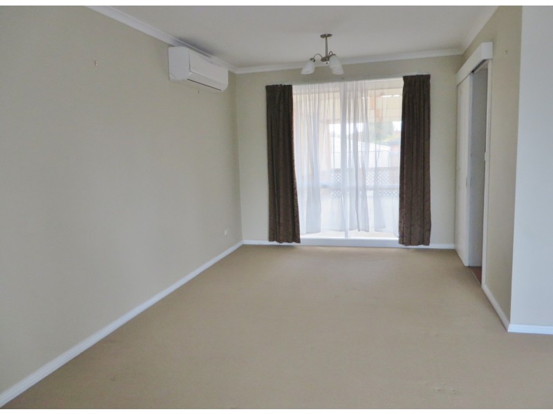 3 Senior Close, Mill Park VIC 3082