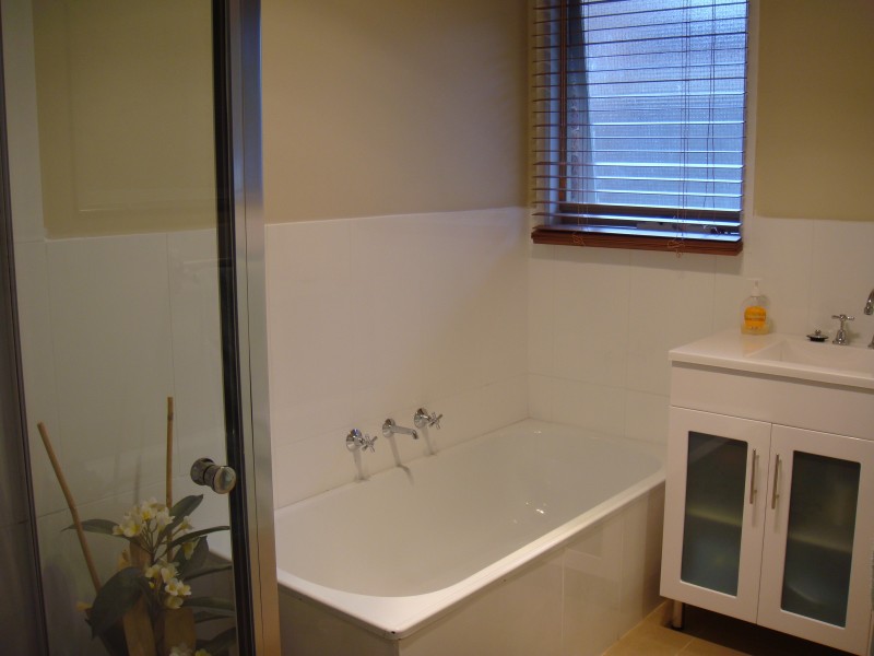 3 Senior Close, Mill Park VIC 3082