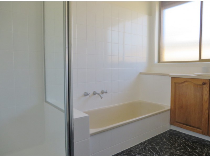 207 Childs Road, Mill Park VIC 3082