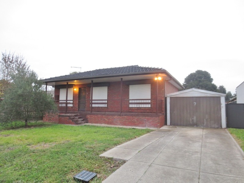 7 Lavender Court, Mill Park VIC 3082