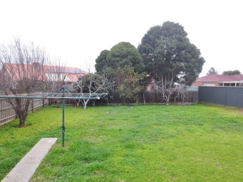 7 Lavender Court, Mill Park VIC 3082