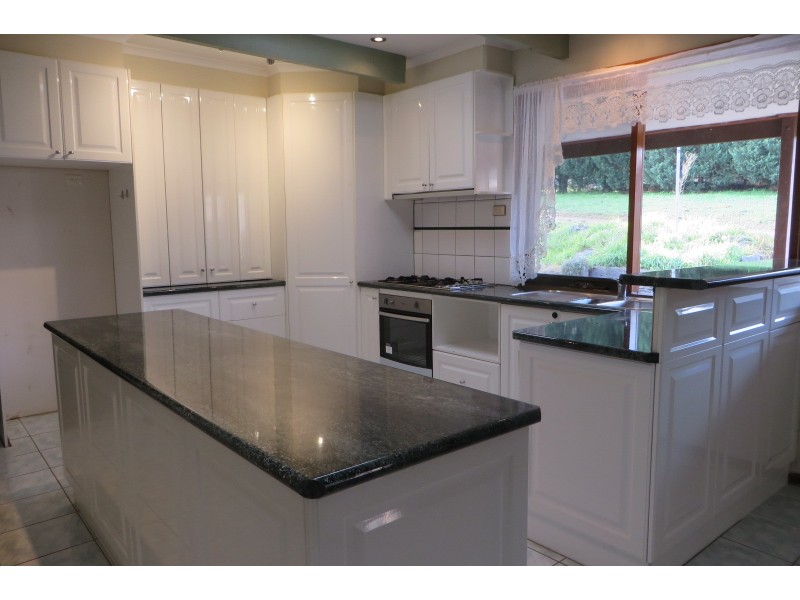 675 Bridge Inn Road, Doreen VIC 3754