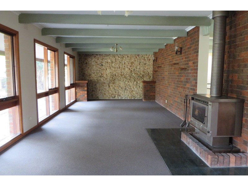 675 Bridge Inn Road, Doreen VIC 3754