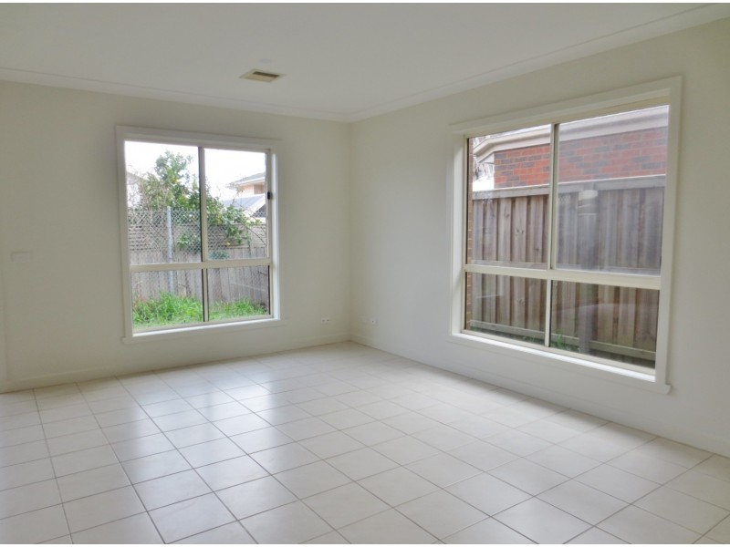 4/309 McDonalds Road, Epping VIC 3076