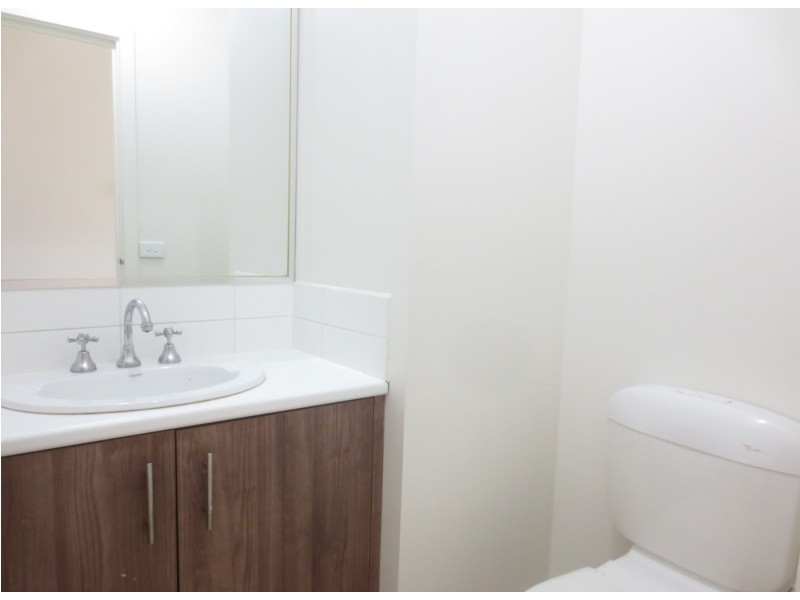 4/309 McDonalds Road, Epping VIC 3076