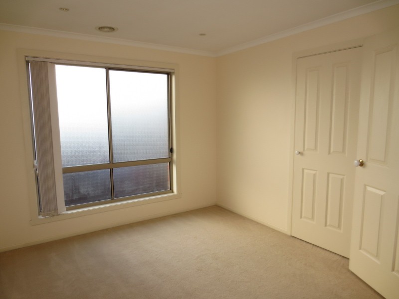 14 Belmont Way, Mill Park VIC 3082