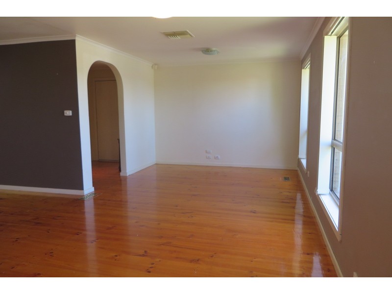 74 McDonalds Road, Epping VIC 3076