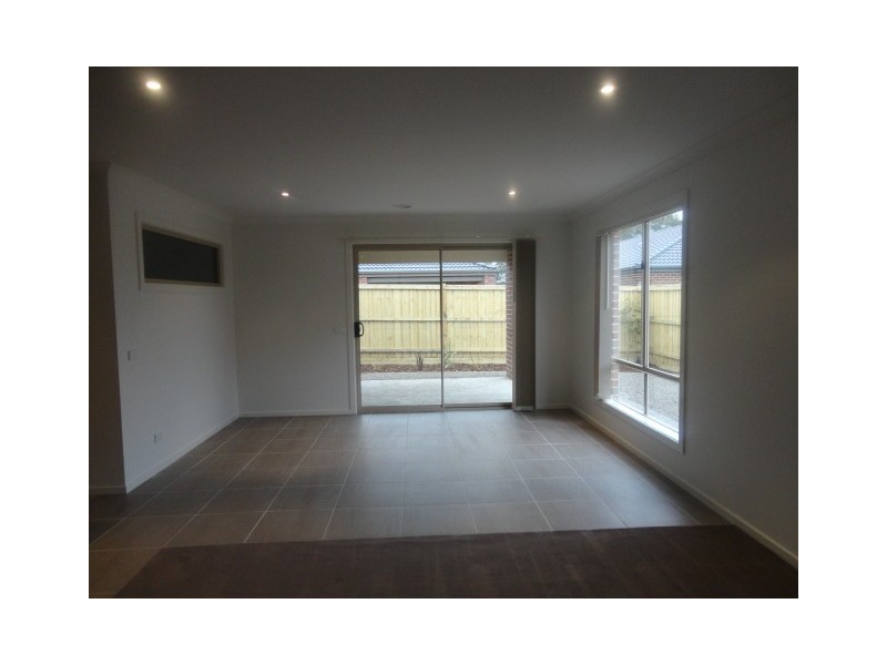 16 Succession Street, Doreen VIC 3754