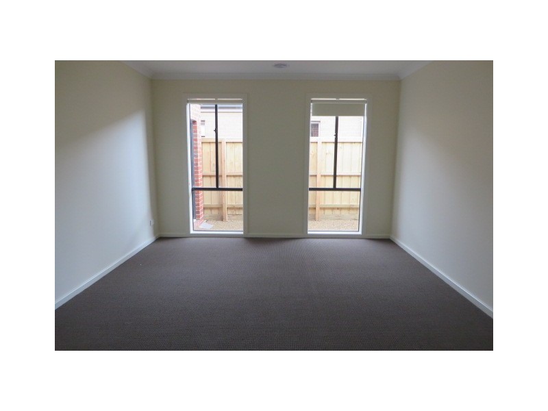 18 Hatfield Drive, Mernda VIC 3754