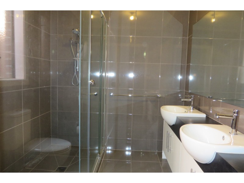 10 Dibella Street, Doreen VIC 3754