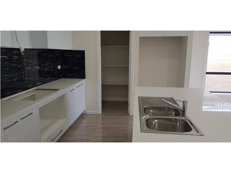 29 Walkhill Drive, Wollert VIC 3750