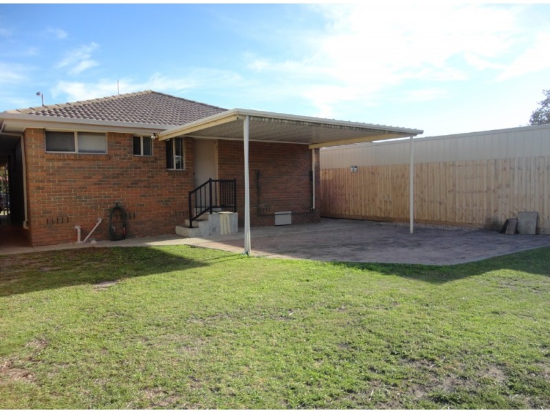111 Centenary Drive, Mill Park VIC 3082