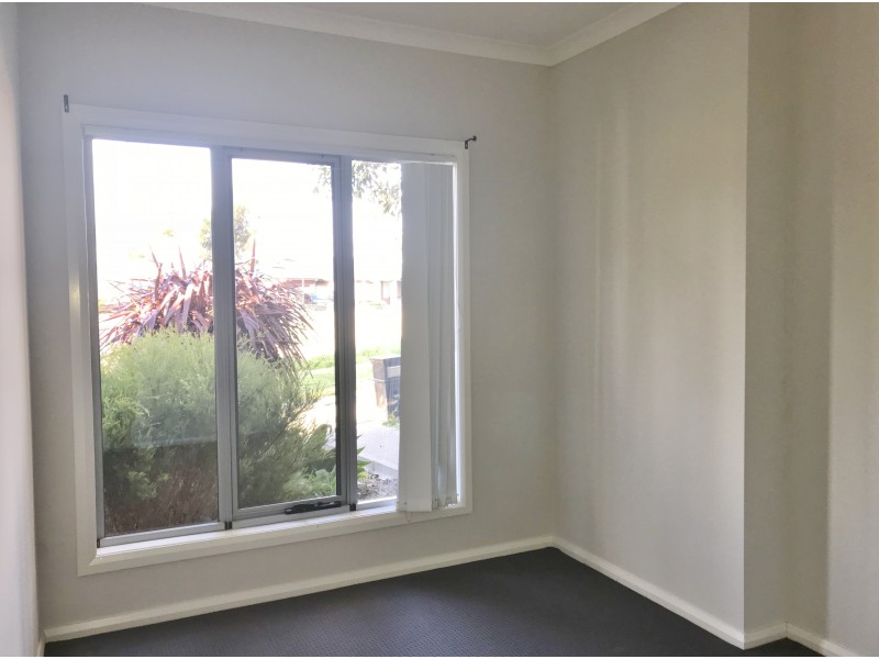 2 Deliza Walk, South Morang VIC 3752