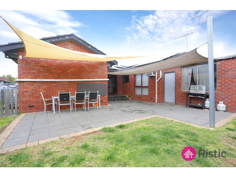 7 Wallace Place, Mill Park VIC 3082