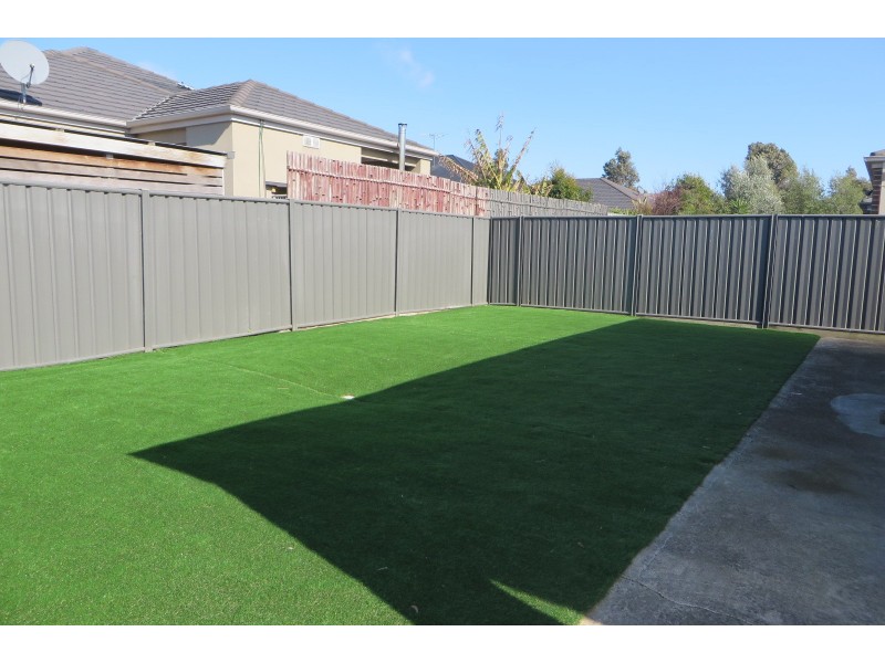 38 Mount Eccles Way, South Morang VIC 3752