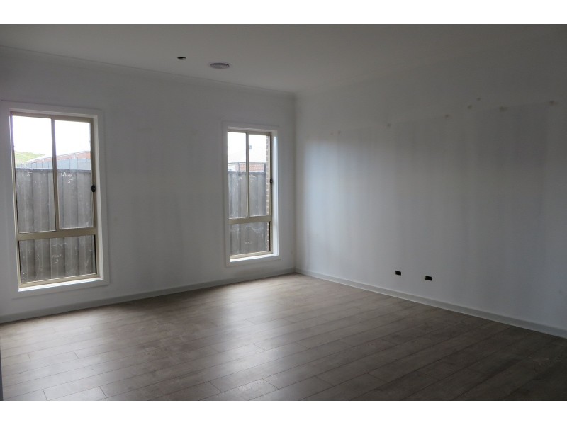 9 Ramicorn Way, Mernda VIC 3754