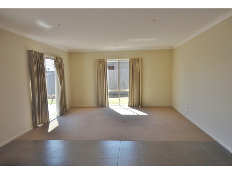 9 Viewpoint Avenue, Mernda VIC 3754