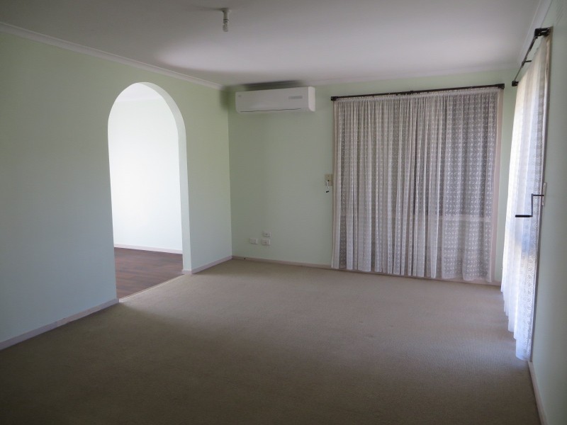 35 Carrington Boulevard, Thomastown VIC 3074