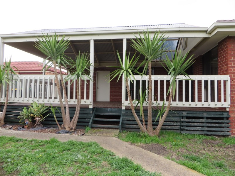 36 Manning Clark Road, Mill Park VIC 3082