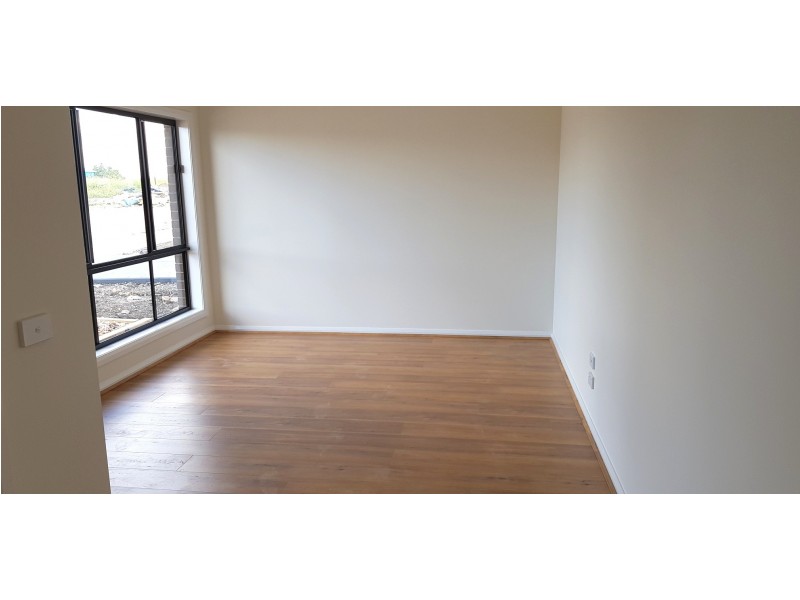 10 Deau Avenue, Wollert VIC 3750